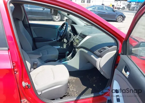 2012 Hyundai Accent Gls z USA, uszkodzony, nr VIN KMHCU4AE7CU099833